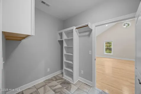 402 Whittaker Point Road Oriental NC 28571