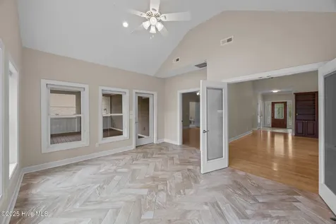 402 Whittaker Point Road Oriental NC 28571