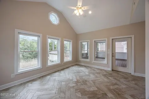 402 Whittaker Point Road Oriental NC 28571