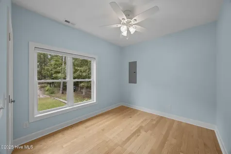 402 Whittaker Point Road Oriental NC 28571