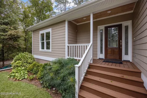 402 Whittaker Point Road Oriental NC 28571