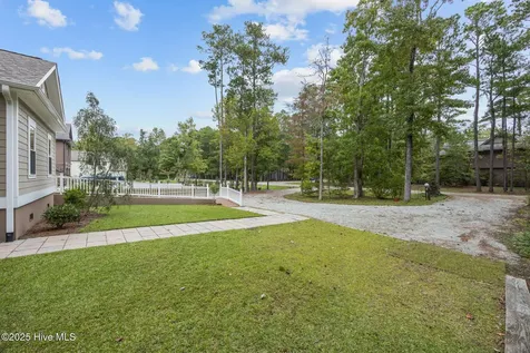 402 Whittaker Point Road Oriental NC 28571