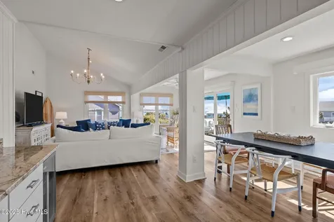 7122 Ocean Drive Emerald Isle NC 28594