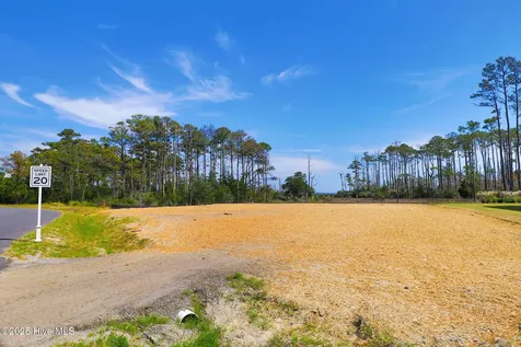 530 Freedom Park Road Beaufort NC 28516