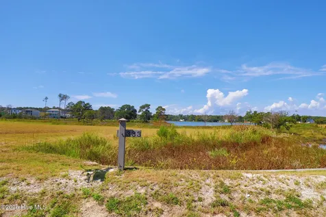 537 Freedom Park Road Beaufort NC 28516