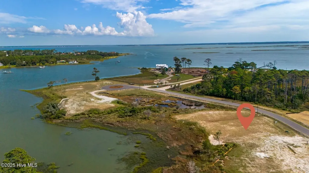 533 Freedom Park Road Beaufort NC 28516