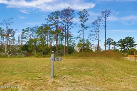 504 Swan Court Beaufort NC 28516