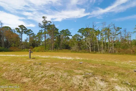 508 Swan Court Beaufort NC 28516