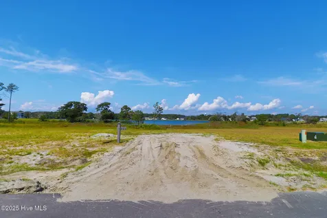 531 Freedom Park Road Beaufort NC 28516