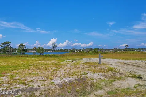 531 Freedom Park Road Beaufort NC 28516
