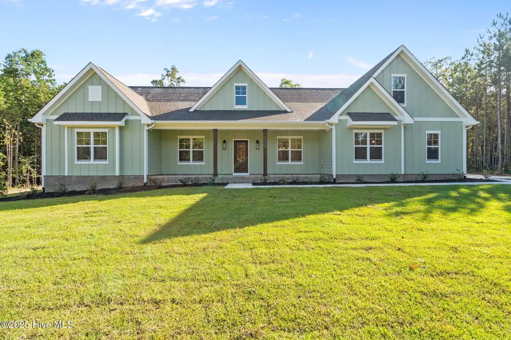150 Hickory Pointer Way Cameron NC 28326