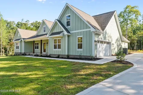 150 Hickory Pointer Way Cameron NC 28326