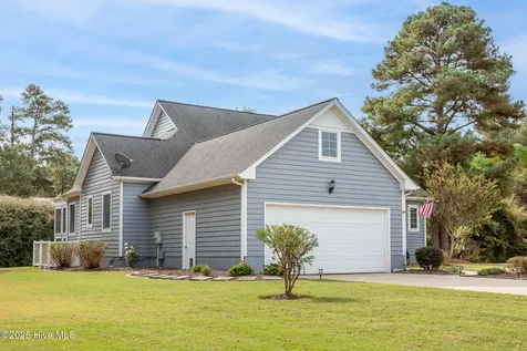 121 Little Circle Hertford NC 27944