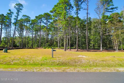 479 Freedom Park Road Beaufort NC 28516