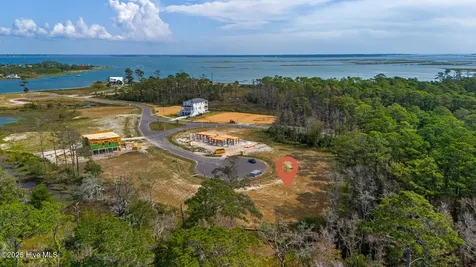509 Swan Court Beaufort NC 28516
