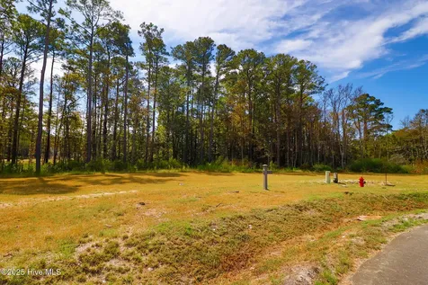 509 Swan Court Beaufort NC 28516