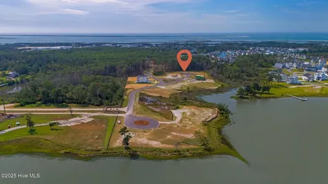 509 Swan Court Beaufort NC 28516