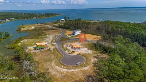 519 Freedom Park Road Beaufort NC 28516