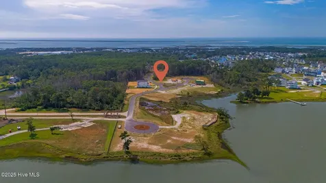 519 Freedom Park Road Beaufort NC 28516