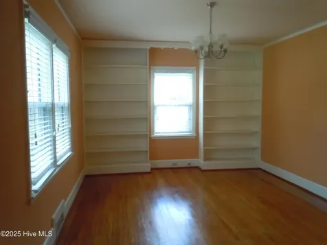 110 E Bell Street Tabor City NC 28463