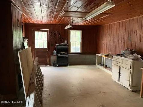 110 E Bell Street Tabor City NC 28463