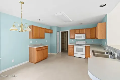 927 Wyndfall Drive SW Sunset Beach NC 28468