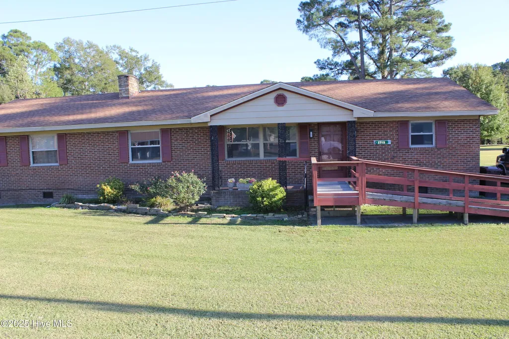 2715 Us Highway 64 W Plymouth NC 27962