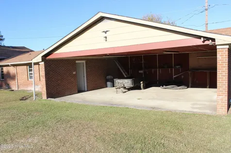 2715 Us Highway 64 W Plymouth NC 27962