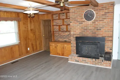 2715 Us Highway 64 W Plymouth NC 27962