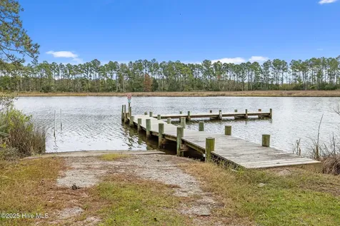 317 Garbacon Drive Beaufort NC 28516