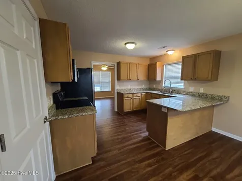 310 Mattocks Avenue Maysville NC 28555