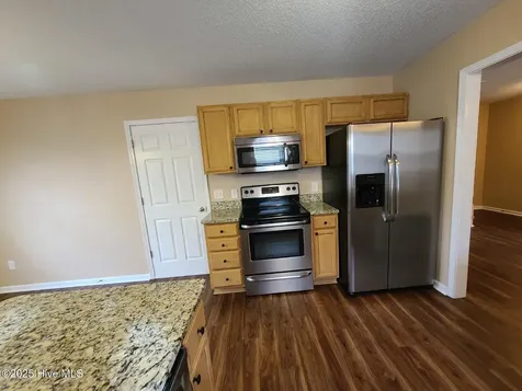 310 Mattocks Avenue Maysville NC 28555