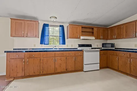 284 & 286 Mill Creek Road Newport NC 28570