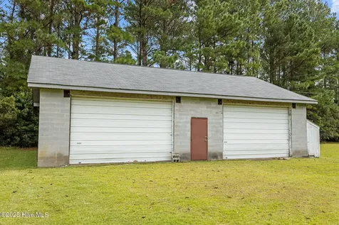 284 & 286 Mill Creek Road Newport NC 28570
