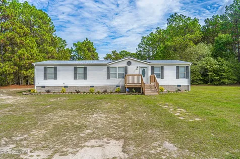 151 Allen Lane Aberdeen NC 28315