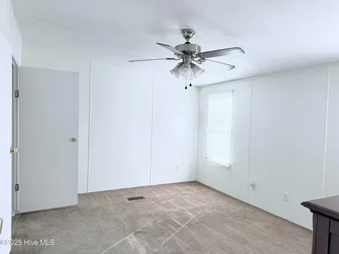 151 Allen Lane Aberdeen NC 28315
