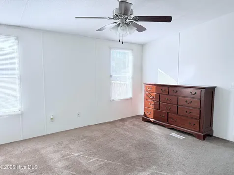 151 Allen Lane Aberdeen NC 28315
