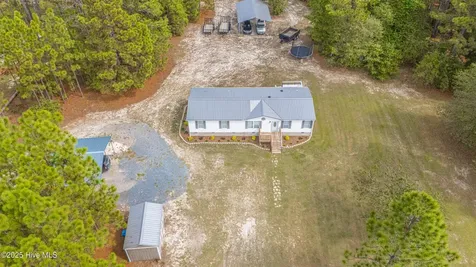 151 Allen Lane Aberdeen NC 28315