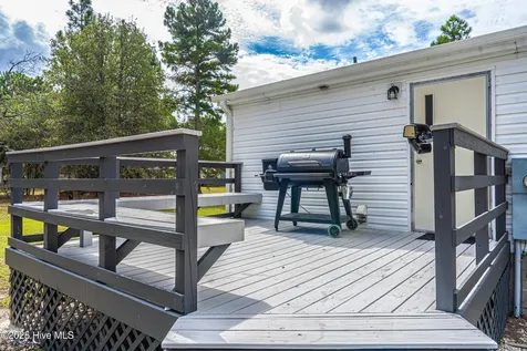 151 Allen Lane Aberdeen NC 28315