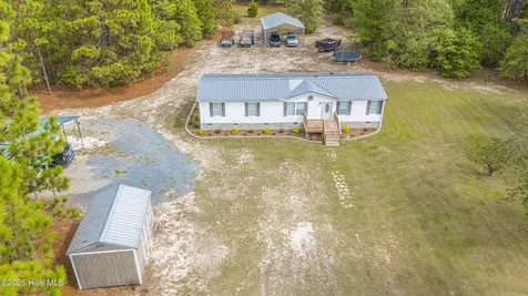 151 Allen Lane Aberdeen NC 28315