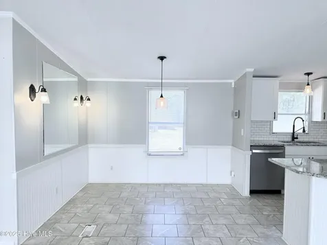 151 Allen Lane Aberdeen NC 28315