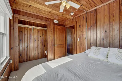 1008 Ocean Boulevard Topsail Beach NC 28445