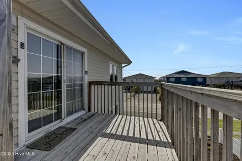 1008 Ocean Boulevard Topsail Beach NC 28445