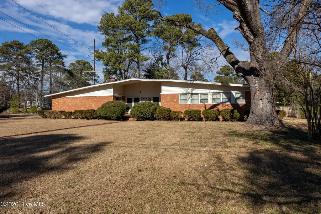 3416 Hawthorne Road Rocky Mount NC 27804
