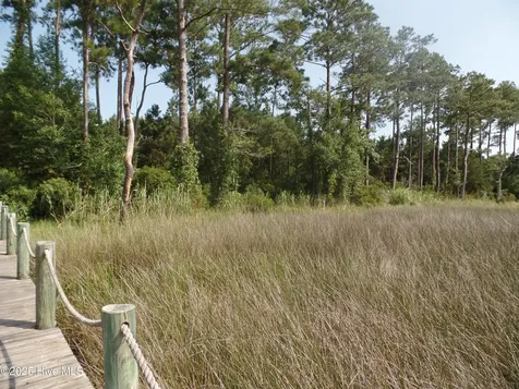 127 Garbacon Drive Beaufort NC 28516