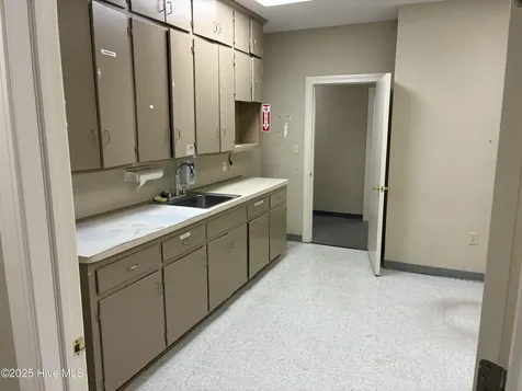 1134 N Road Street Elizabeth City NC 27909