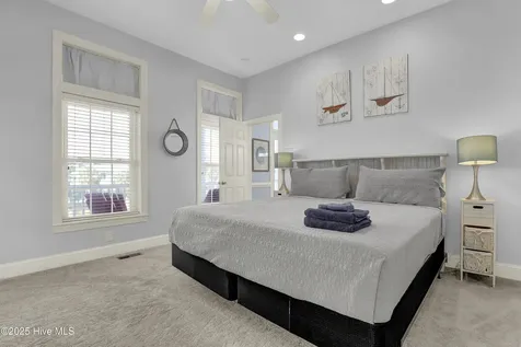 4 Sailview Drive North Topsail Beach NC 28460