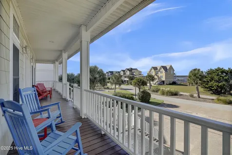 4 Sailview Drive North Topsail Beach NC 28460