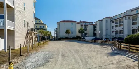 4 Sailview Drive North Topsail Beach NC 28460