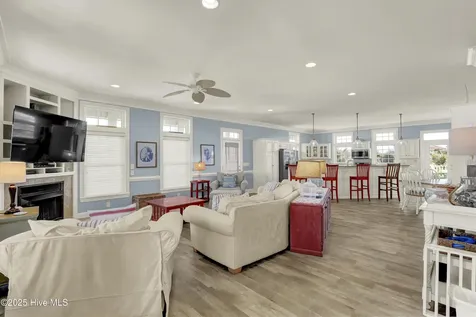 4 Sailview Drive North Topsail Beach NC 28460